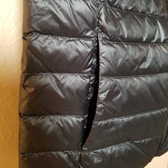 Vest - Picture 3 of 3